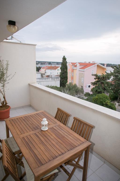 נובליה Apartments Rina מראה חיצוני תמונה